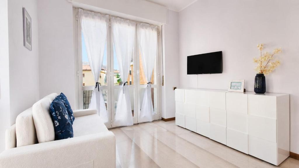 Complete & Cozy - Near Center with Duomo View - 2