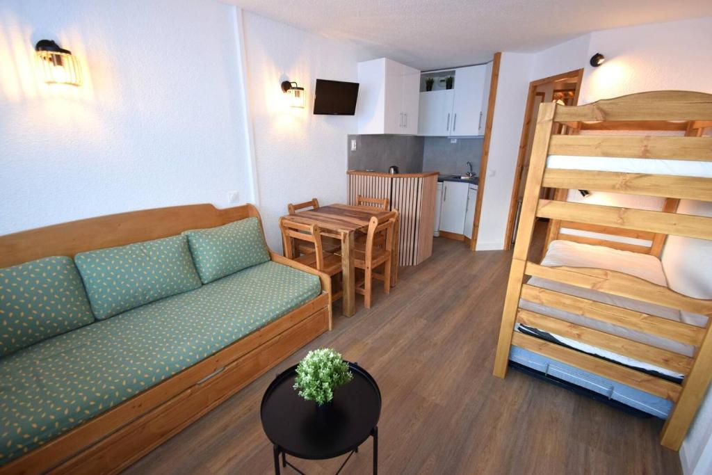 Résidence Aime 2000 - Studio 3/4 pers - Entrée Flèche - PLAGNE AIME 2000 - F12A2 MAE-8011 - 3