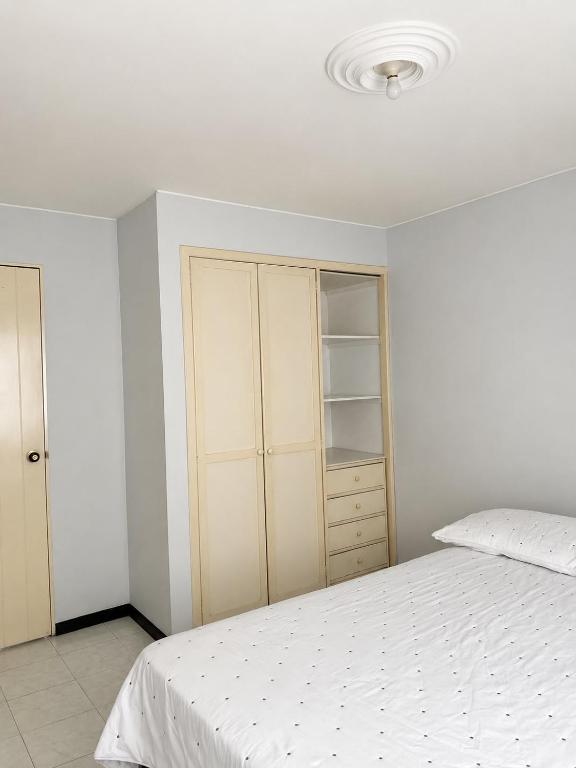 Spacious 4-Bedroom 8 Guests Near Neomundo - 2
