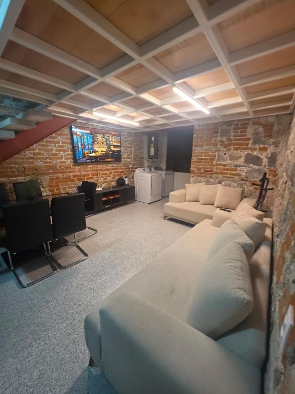 Premium Historic Loft 1 minute from the Cathedral - 1