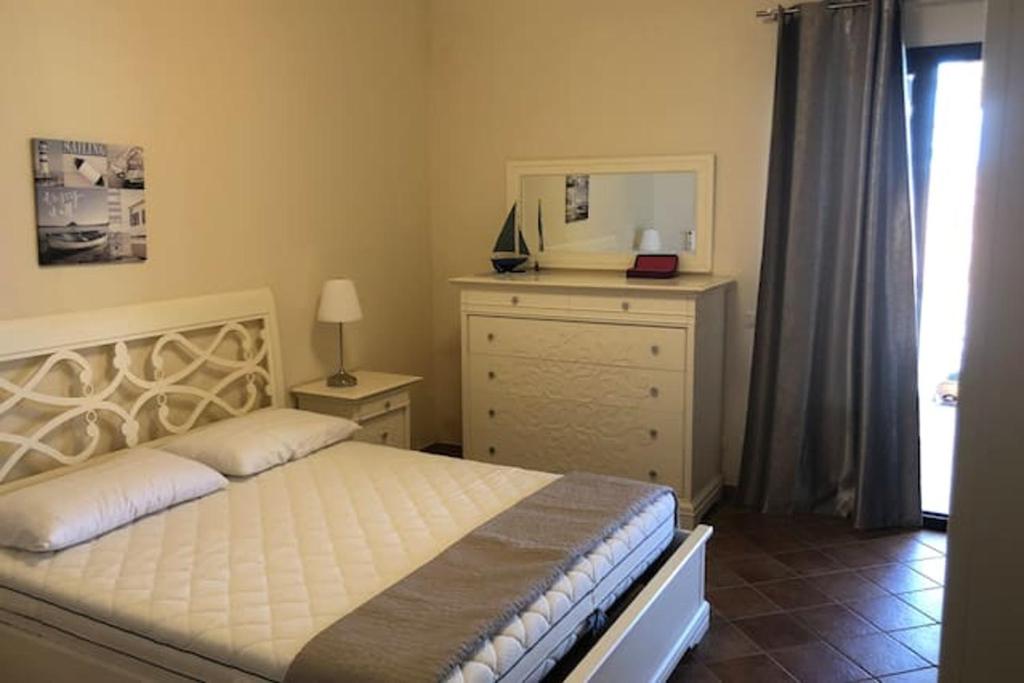 Seafront Villa in Cefalù with Private Jacuzzi - 3