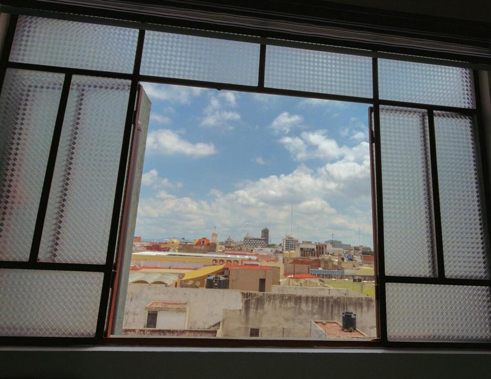 Postcard Loft View of Volcanoes, Just Steps from Zócalo - 5