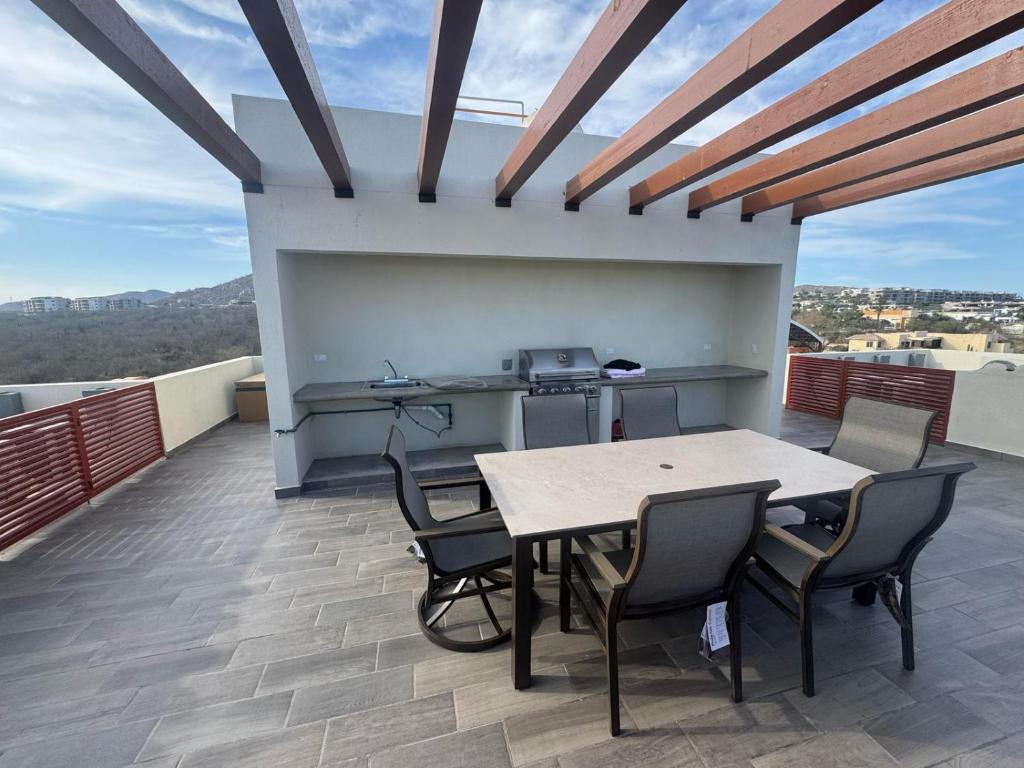 3BR with Pool, Rooftop with Jacuzzi and View - 1