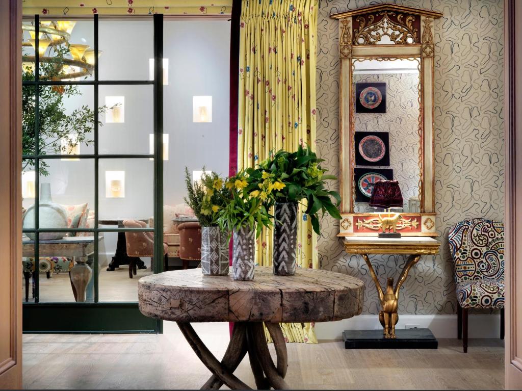 The Whitby Hotel — Hotel rooms in New York City, New York State