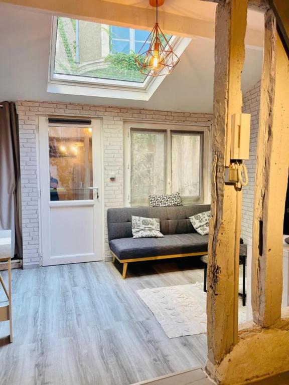 Charmante maison triplex avec jardin - 2