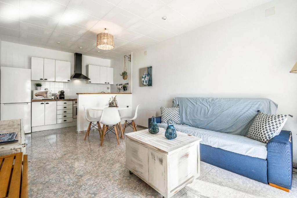 WELCS APARTAMENTO 459 EMP con Piscina frente al Ma - 1