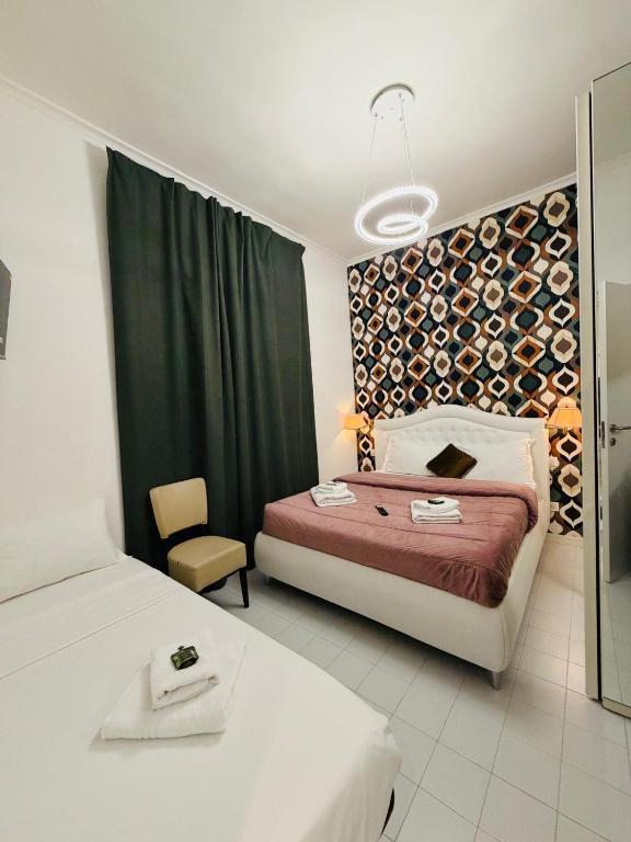 Colosseum Imperial Guesthouse - 2