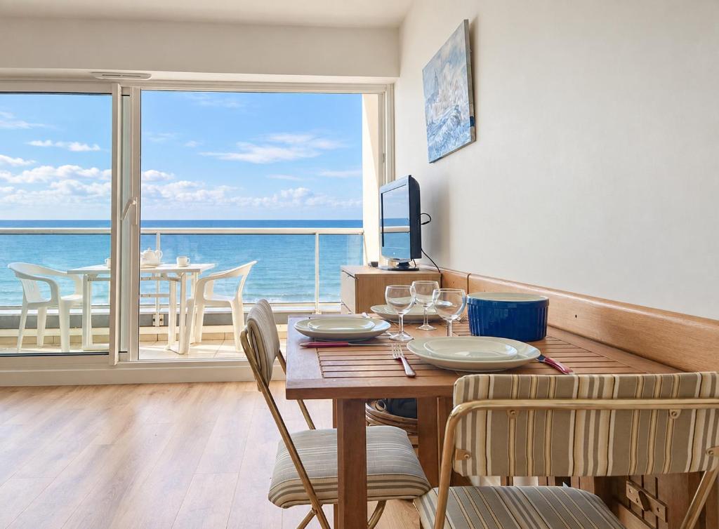Joli appartement avec vue imprenable sur la baie des Sables - 4 pers - 2