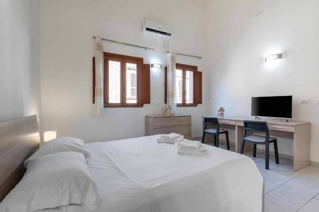 GuestHost - CentroCatania - Two-Level Apartment - 3