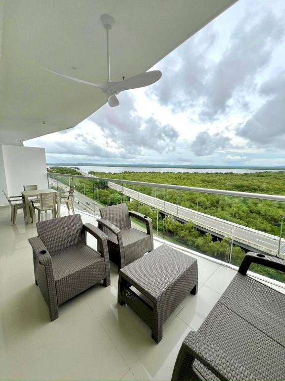 1BR Morros Epic - Pools, Beach & Balcony - 2