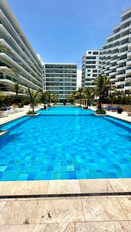 1BR Morros Epic - Pools, Beach & Balcony - 4