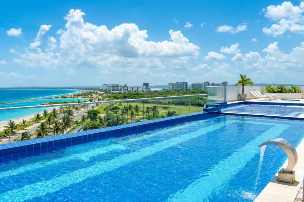 Ocean View, Infinity Pool and the Malecón del Mar - 1