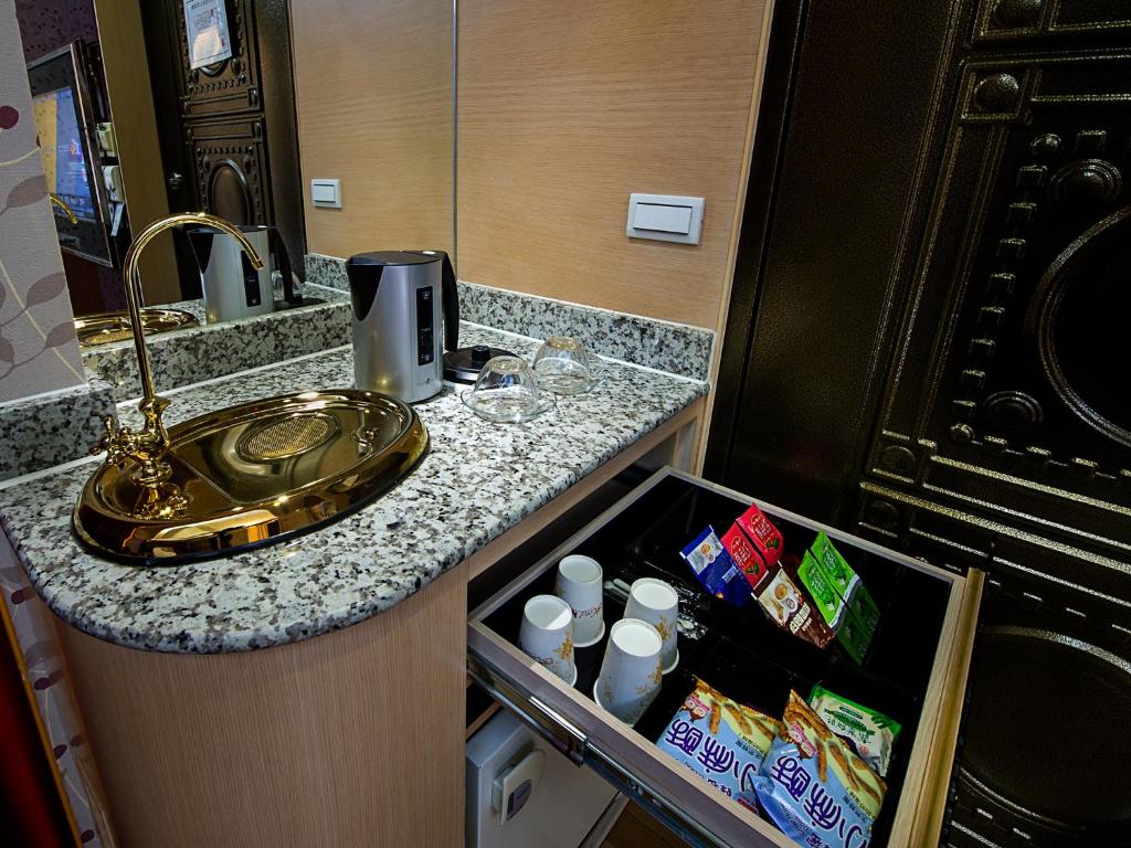 ライイン モーテル (Laiyin Motel)