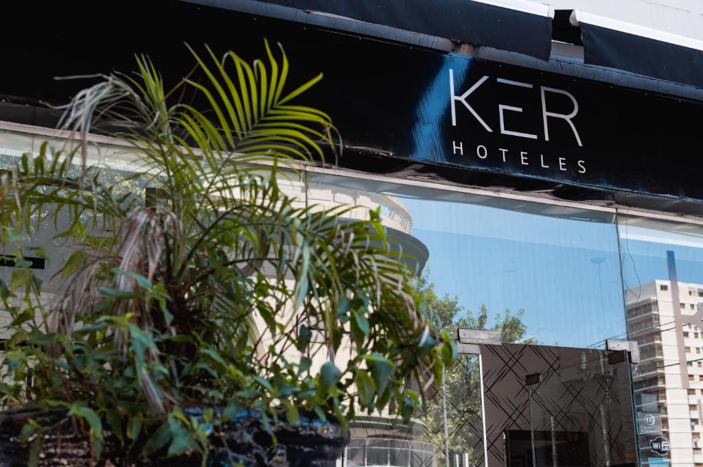 Ker Urquiza Hotel - 5