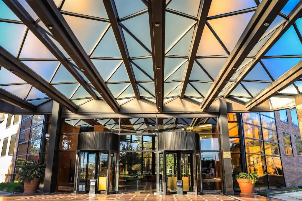 Sheraton Pilar Hotel & Convention Center - 3