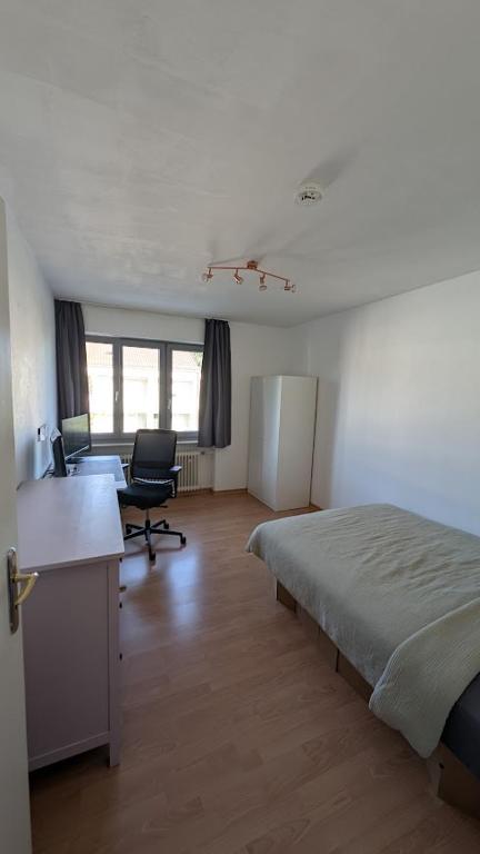 Spacious 3-Room Apartment - 2