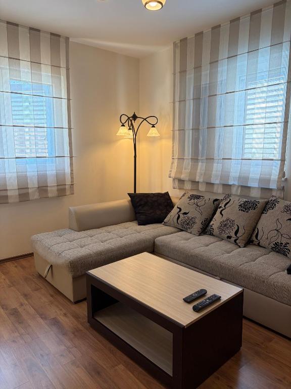 Tamara's Sea View Apartment in Bečići - 4