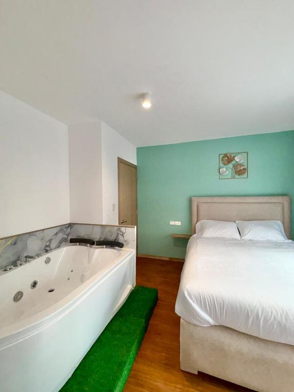 Private Jacuzzi y Queen Bed - 2