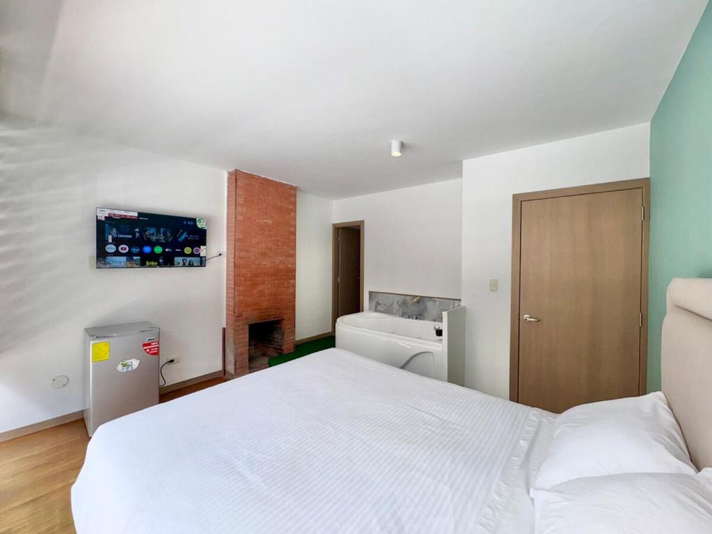 Private Jacuzzi y Queen Bed - 5