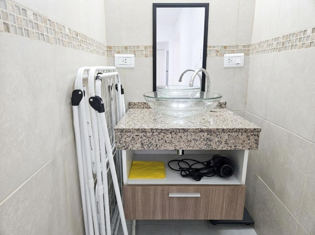 Casa 4 dorm en country privado - Pileta y golf - 2
