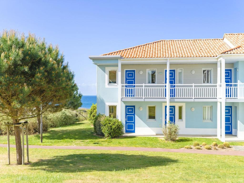 Oceanfront Suite for Five - 5