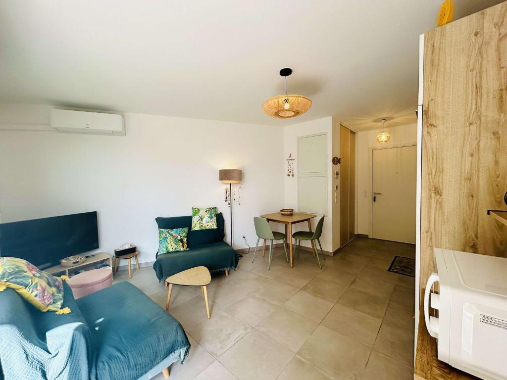 Appartement climatisé avec terrasse - 2 pers. - 4