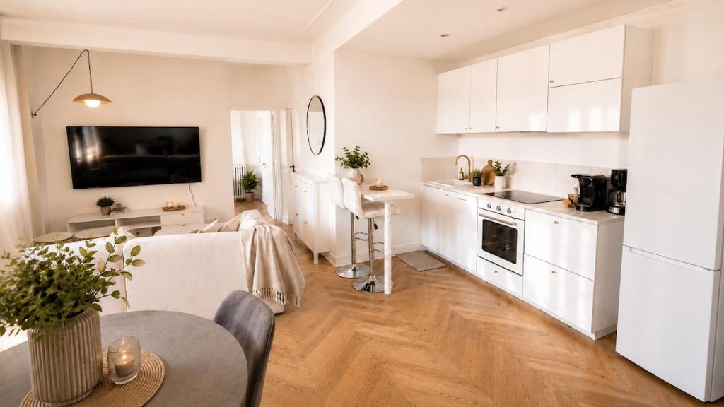Palais Meurice, beautiful apartment in Cannes Center proche Palais des Festivals - 4