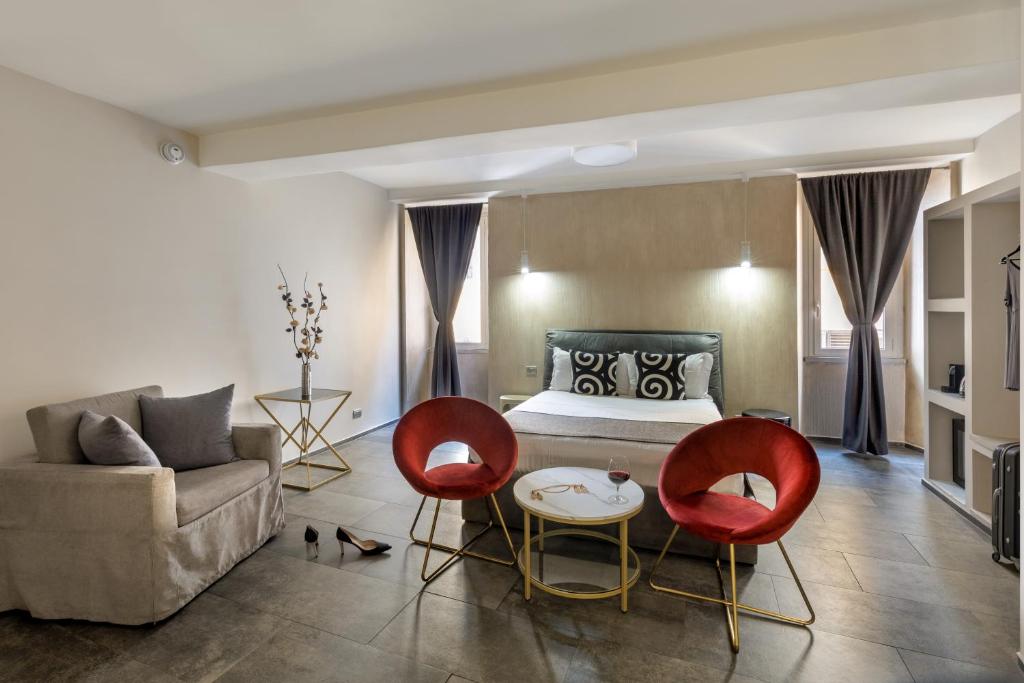 Black And White Suite - 3