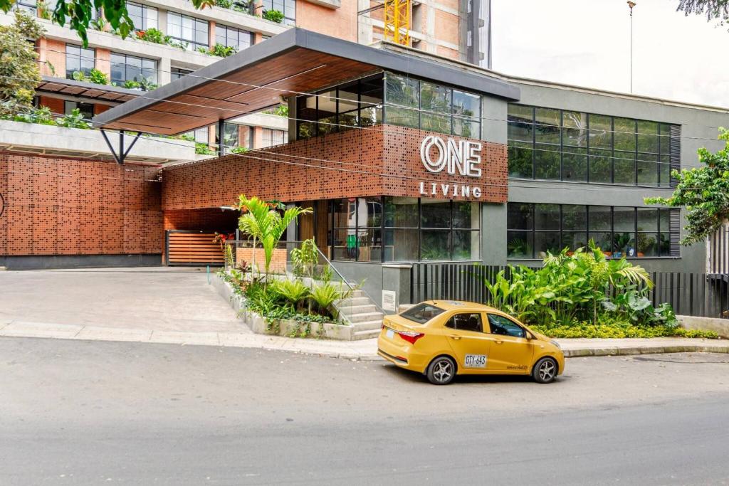 One Living Luxe Mall City Plaza - 2