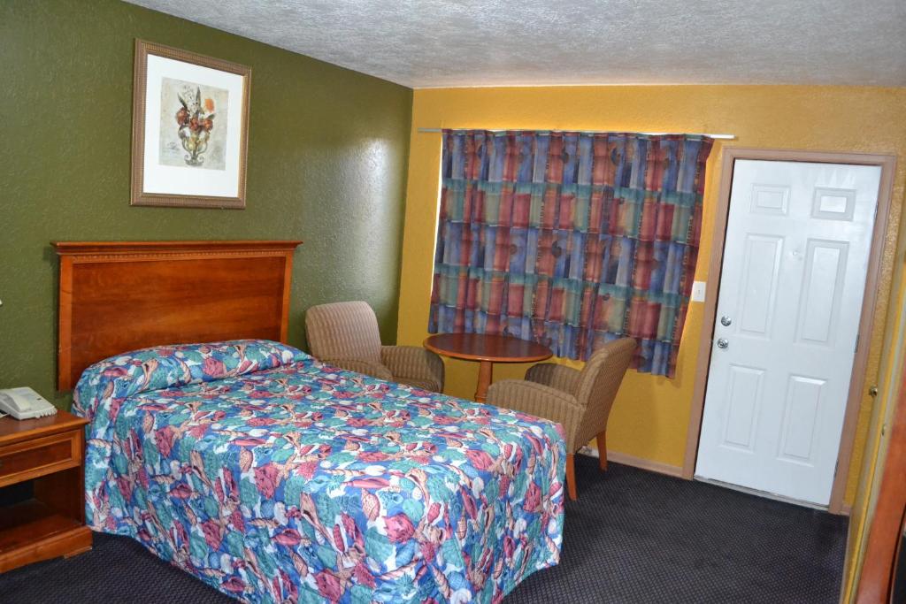 Atlantic Economy Inn Photo 23