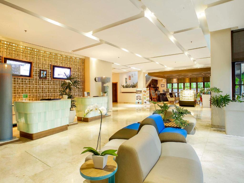 Grand Livio Kuta Hotel photo