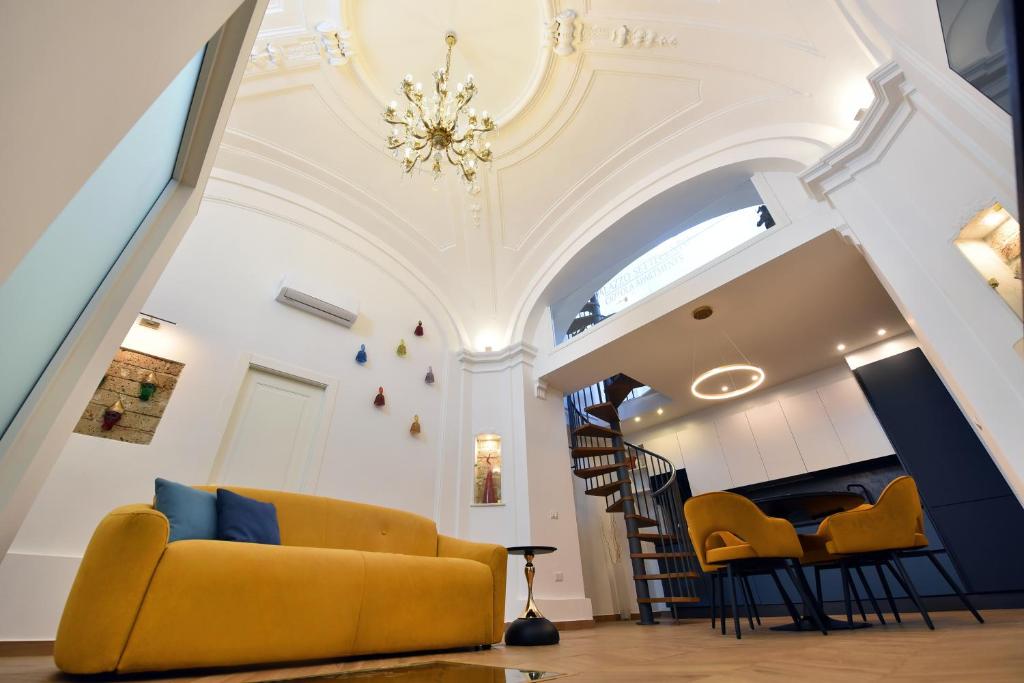 Palazzo700 by Ciotola Apartments near Naples Airport - 1