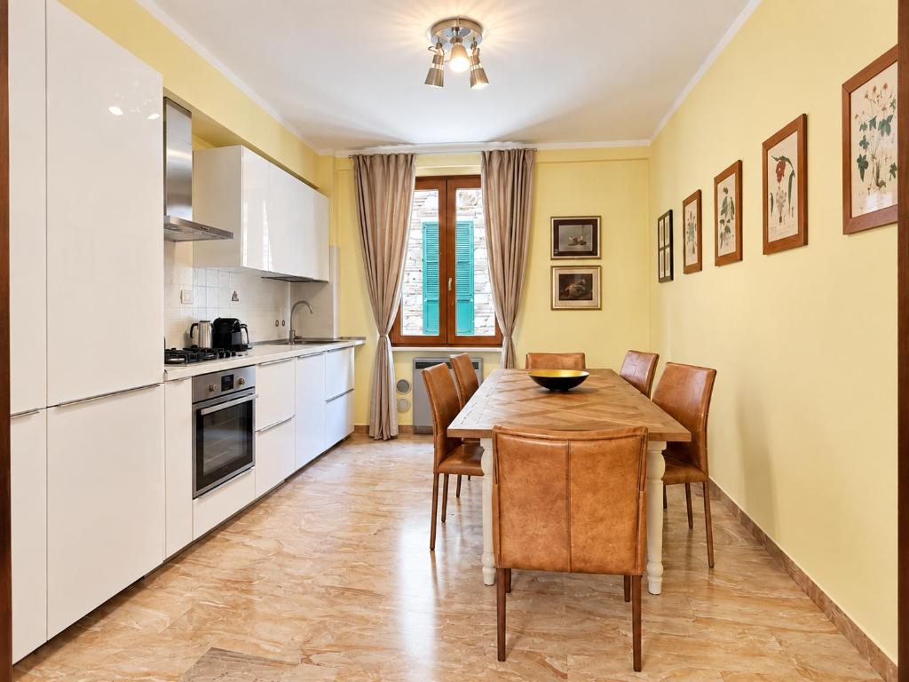 Verona Historic Center 2BR 2BA Near Arena - 4