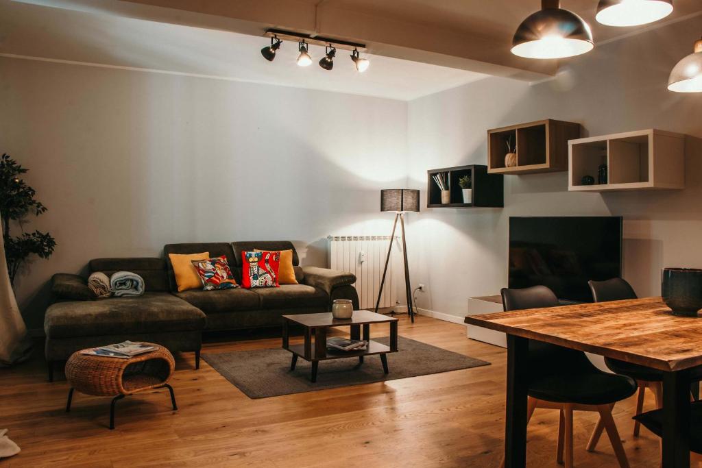 Urban Suite - Lakeside L&b - 1