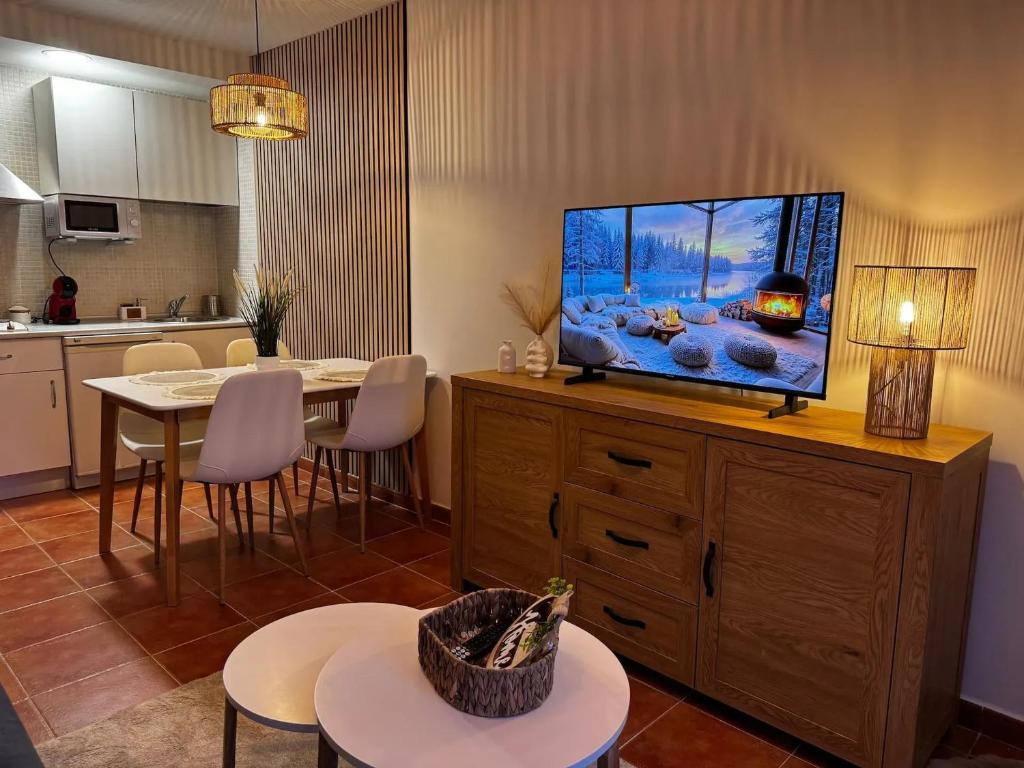 Cozy Apartment with Mountain View - 3
