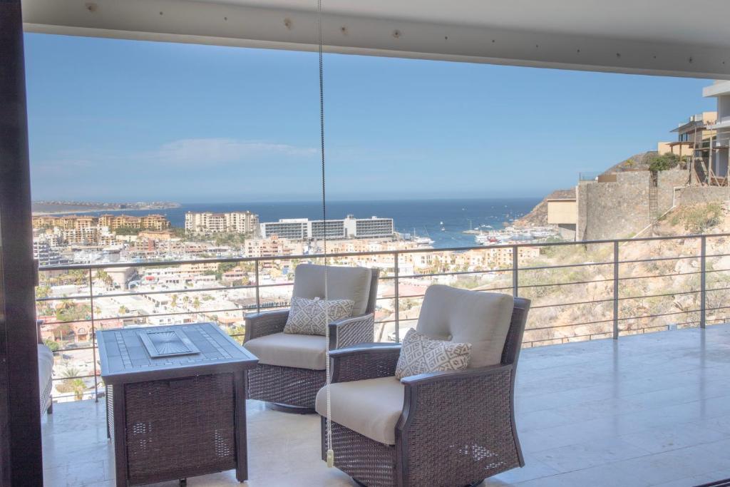 Ocean View Condo in Pedregal - 3