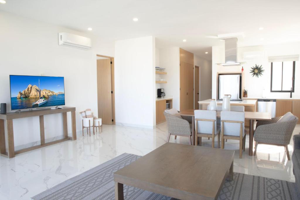 Ocean View Condo in Pedregal - 4
