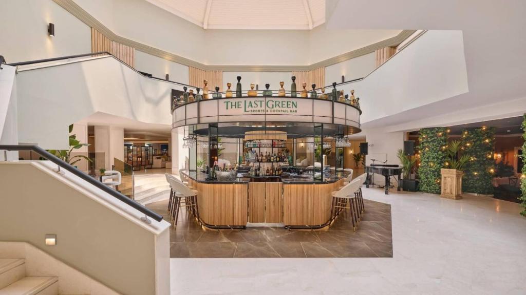 Seraphim Luxury 3-Bed Penthouse at La Manga Club - 5