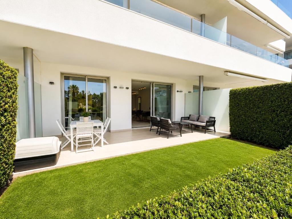 Beautiful renovated ground floor with private garden in Bel Air - 1