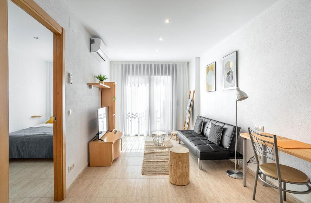 New, sunny& central apartment -130m from the beach - 4
