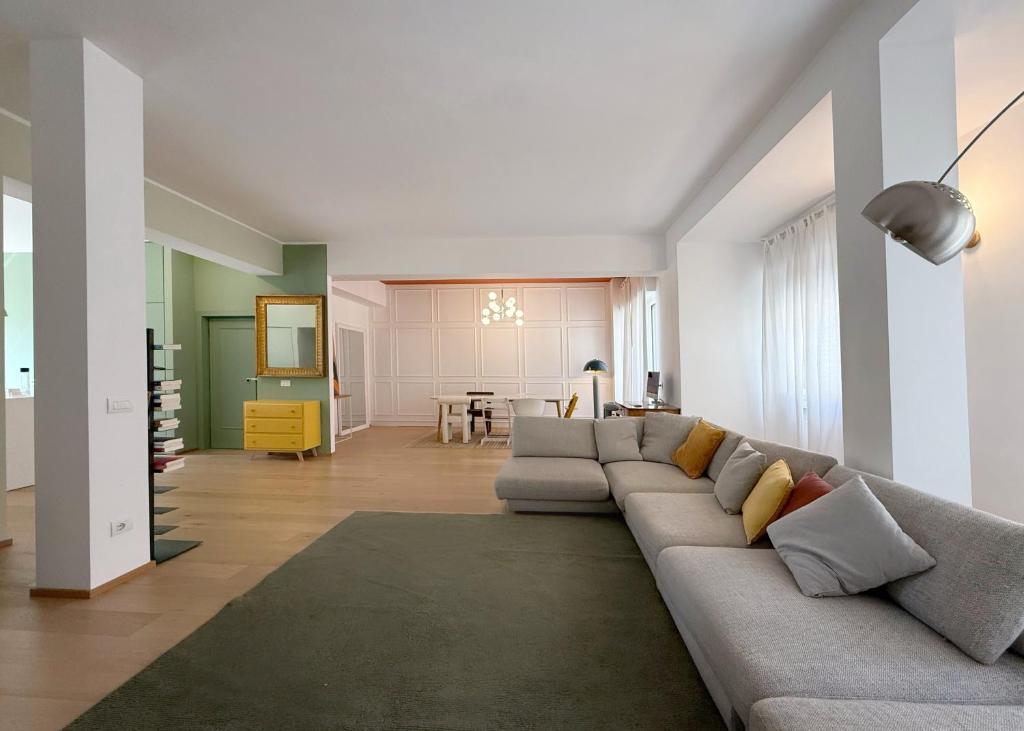Elizabeth Pentahouse, Charmy Apartment in Milan - 2