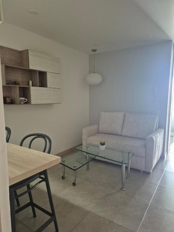 Modern Accommodation with Coworking and Pool - 2