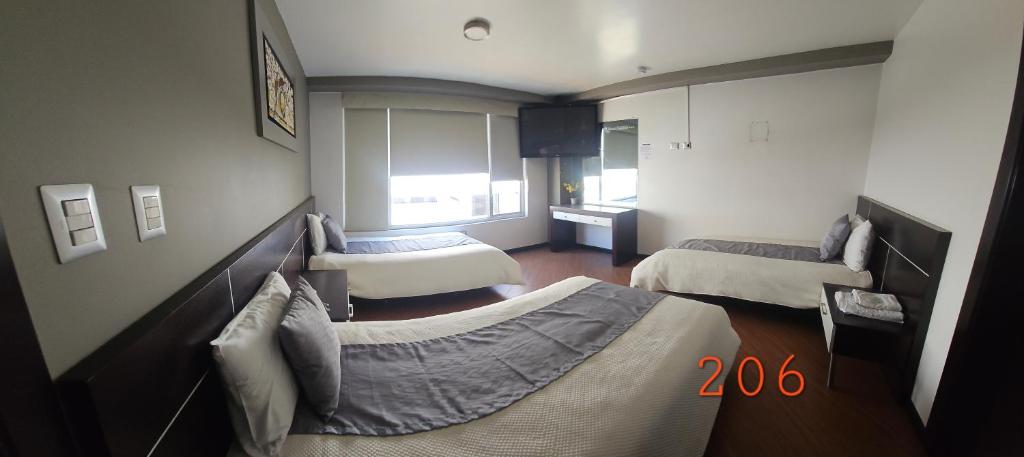 Hotel Sharlet - 5