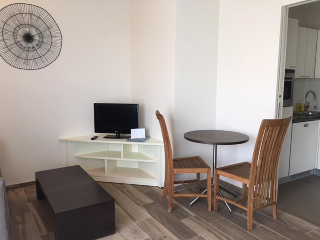 Neotelia Pavillon Bel Air Apartments photo