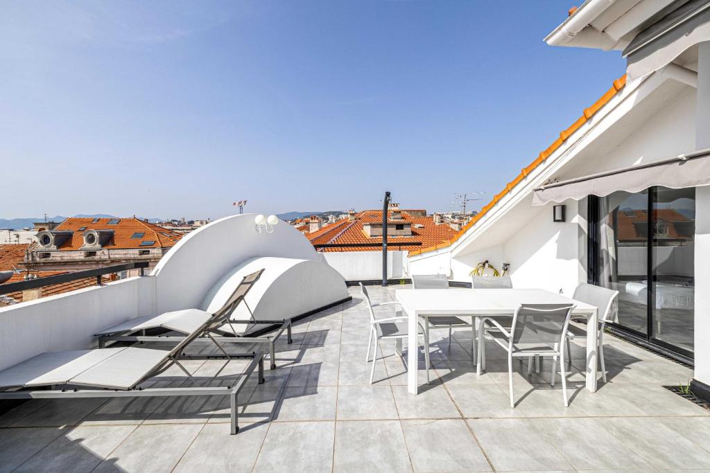 Luxury Penthouse 120mÂ² in the heart of Cannes - 4