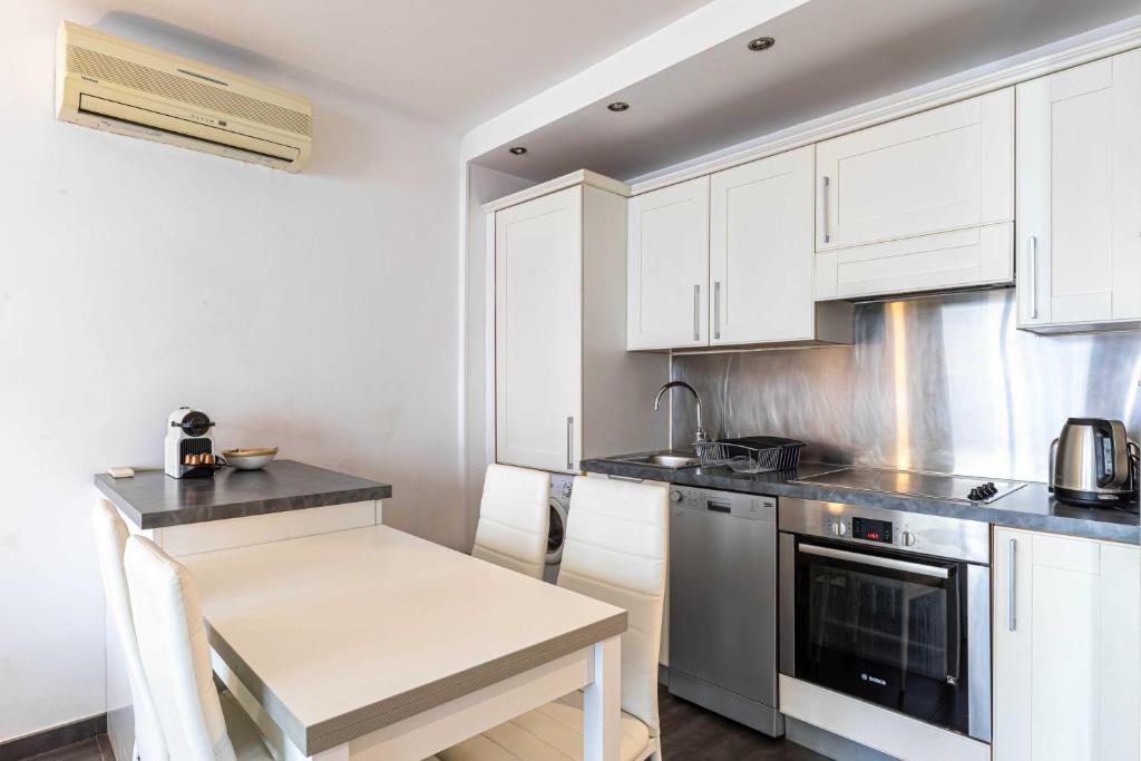 Nice apartment with balcony - Center Cannes 1BR 4p - 3
