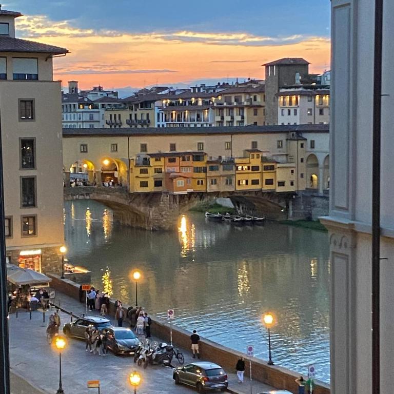 Ponte Vecchio Top Terrace View - 1