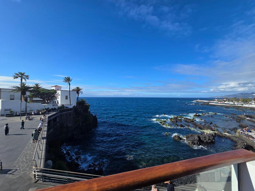 Ocean Views. Flat 3 bedrooms. - 4