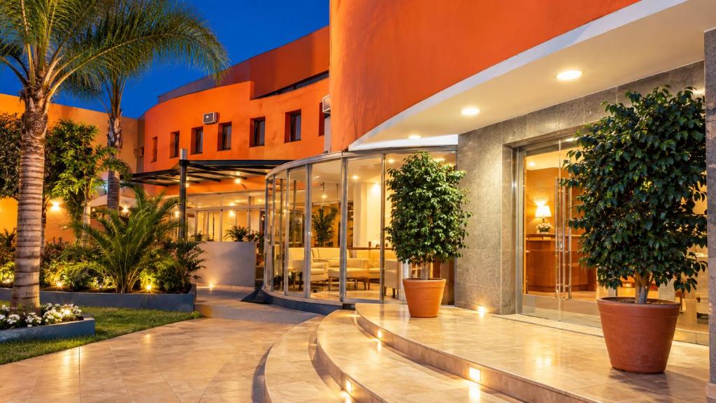 Hotel Galeón - 1