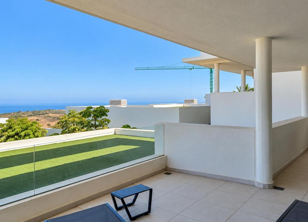 Modern 2 bed ground floor apartment Finca Cortesin - 3